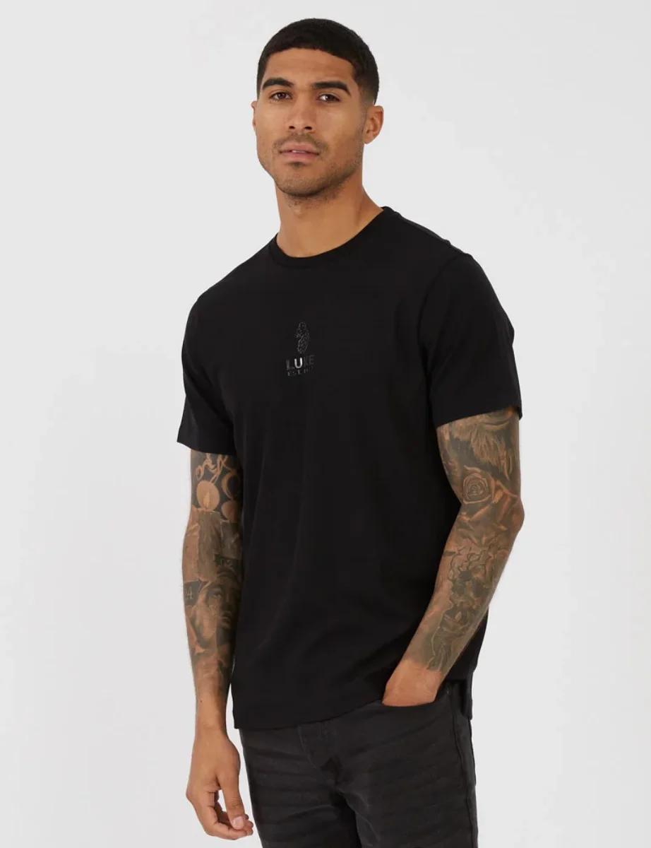 Luke Est.1977 Center Fold T-Shirt | Black