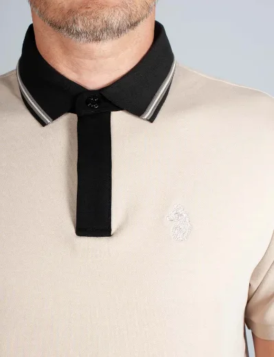 Luke Est 1977 Leo Polo Shirt | Dark Ecru