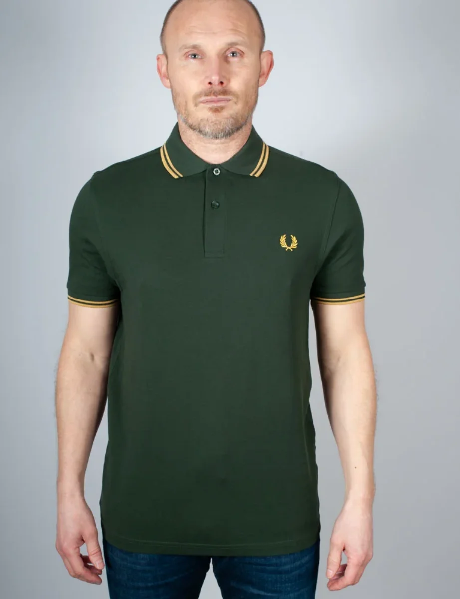 Fred Perry Twin Tipped Polo | Court Green/Honeycomb