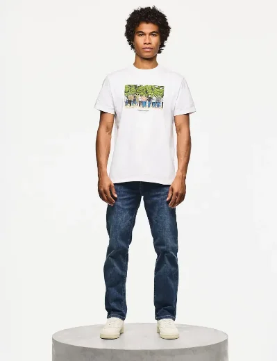 Weekend Offender GSE Graphic T-shirt | White