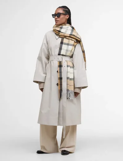 Picture of Barbour Womens Hailes Tartan Scarf | Hessian Navy Tartan