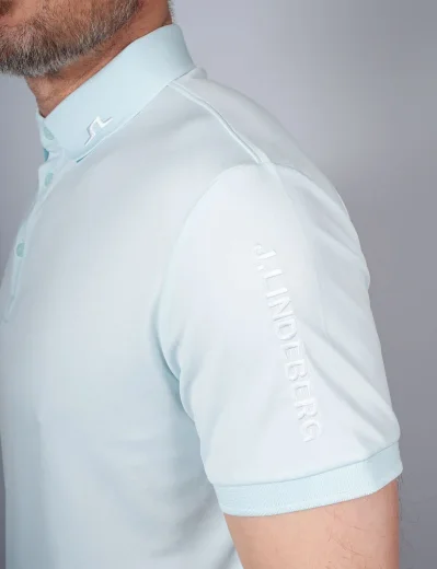 J.Lindeberg Tour Tech Polo | Sky Light