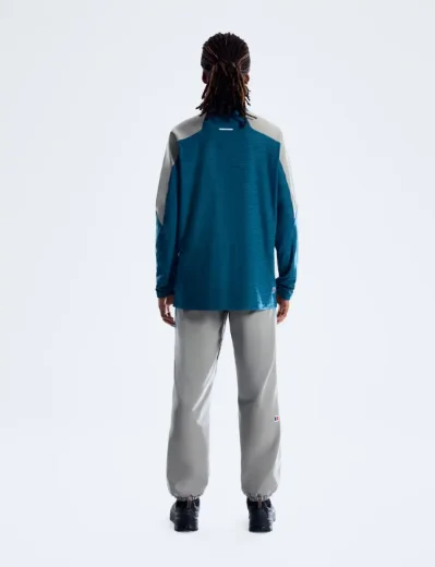 Picture of Berghaus Farndale Long Sleeve Half Zip Tech Tee | Polar / Blue Abyss